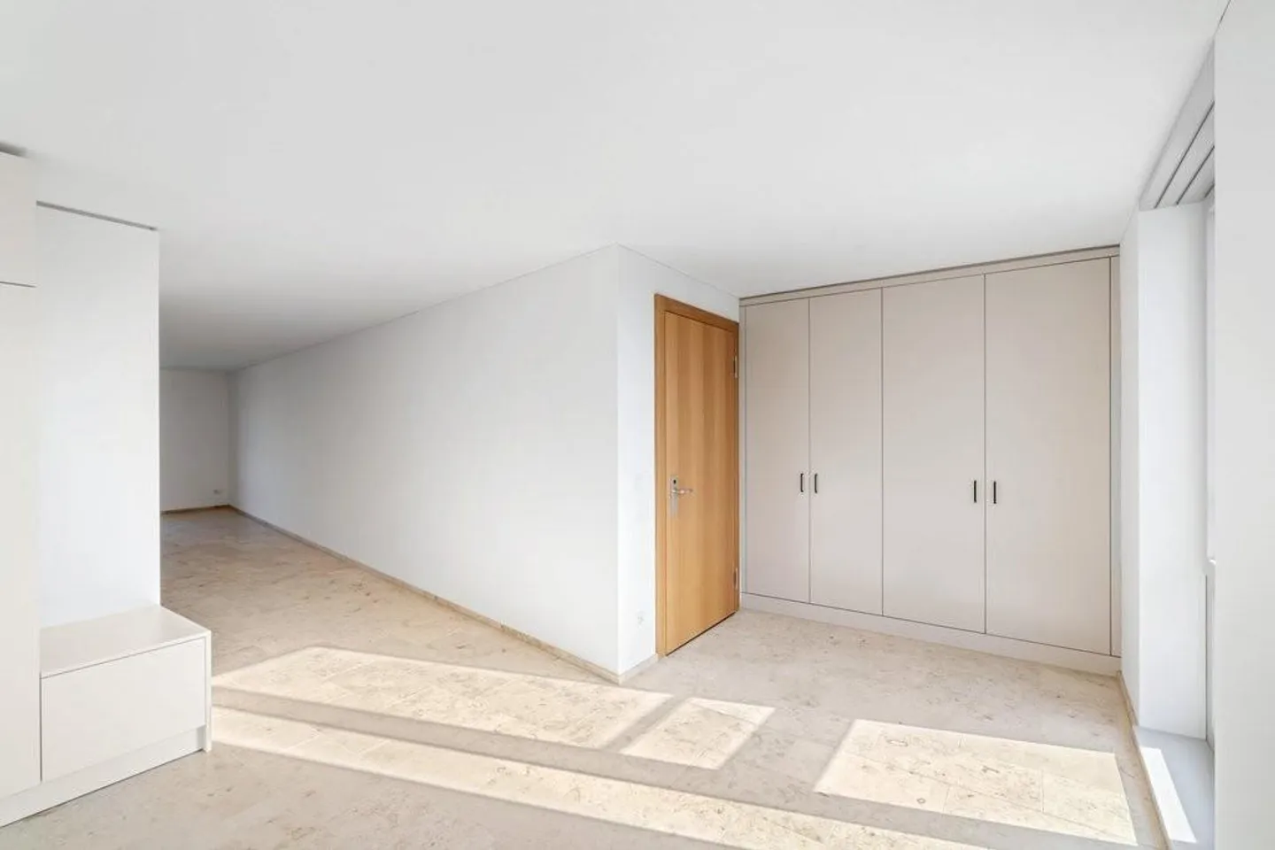 La tua nuova oasi di benessere nel cuore di Glattbrugg - Foto 4 di 12