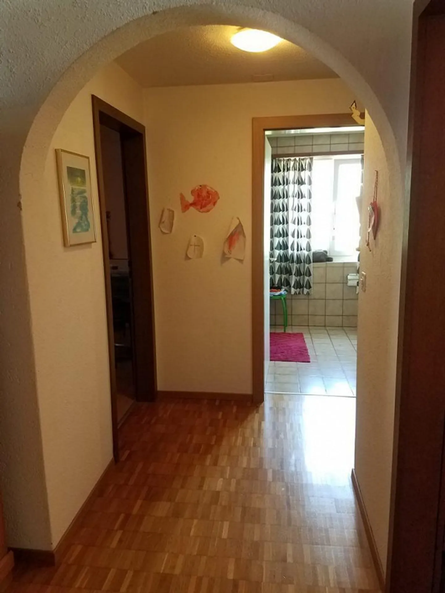 Charmante 4.5 Zimmer Wohnung - Foto 2 von 8