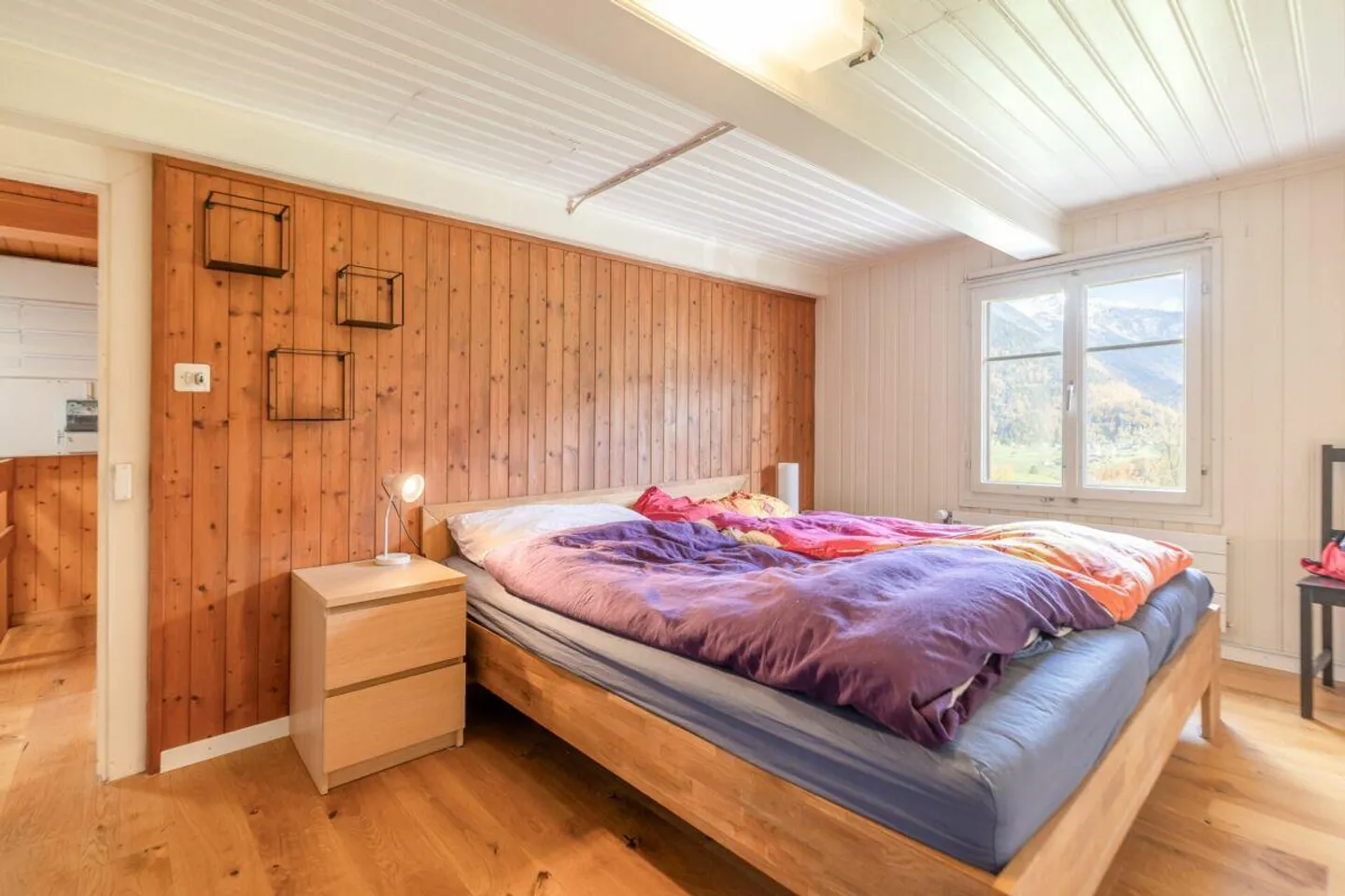 Maison individuelle de 4,5 pièces dans un quartier résidentiel ensoleillé - Photo 7 sur 12