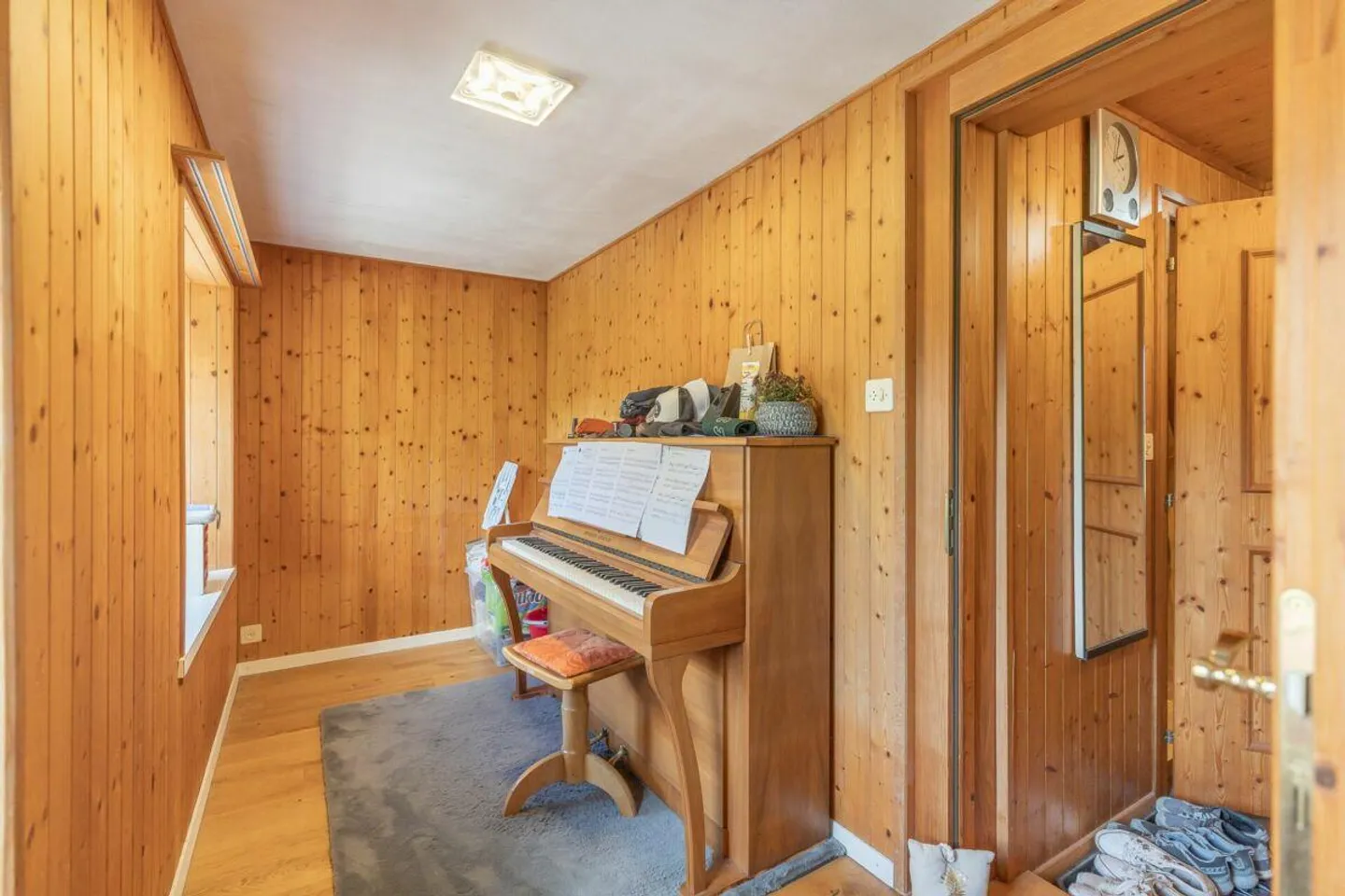 Maison individuelle de 4,5 pièces dans un quartier résidentiel ensoleillé - Photo 8 sur 12