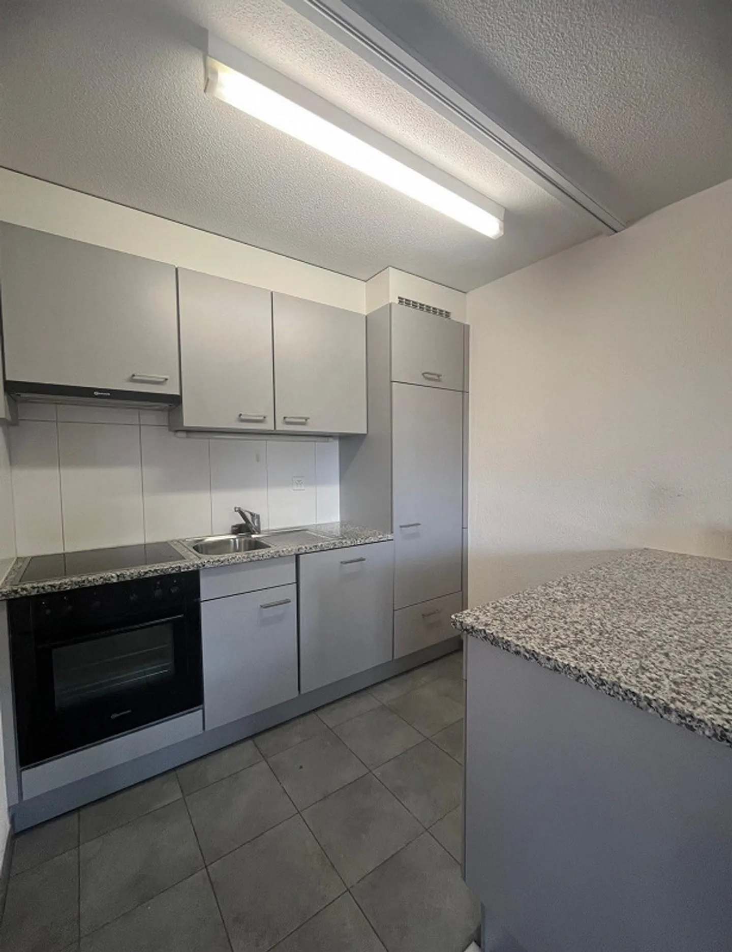 Your oasis of well-being! Cozy 2.5-room apartment in a central location! - Photo 3 of 7