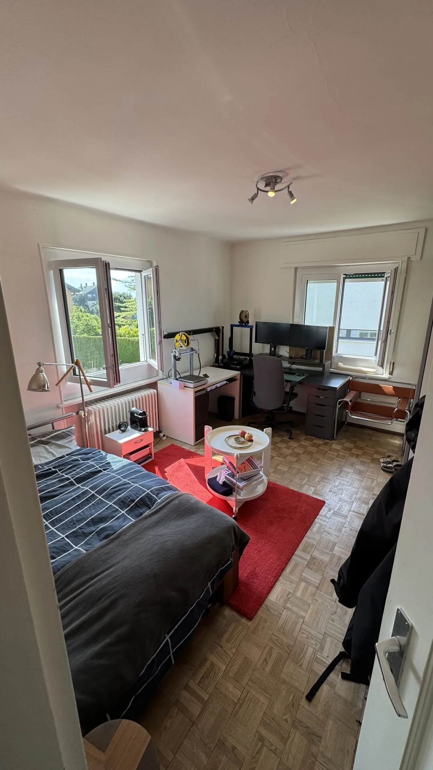 Furnished room for rent - Photo 1 of 6