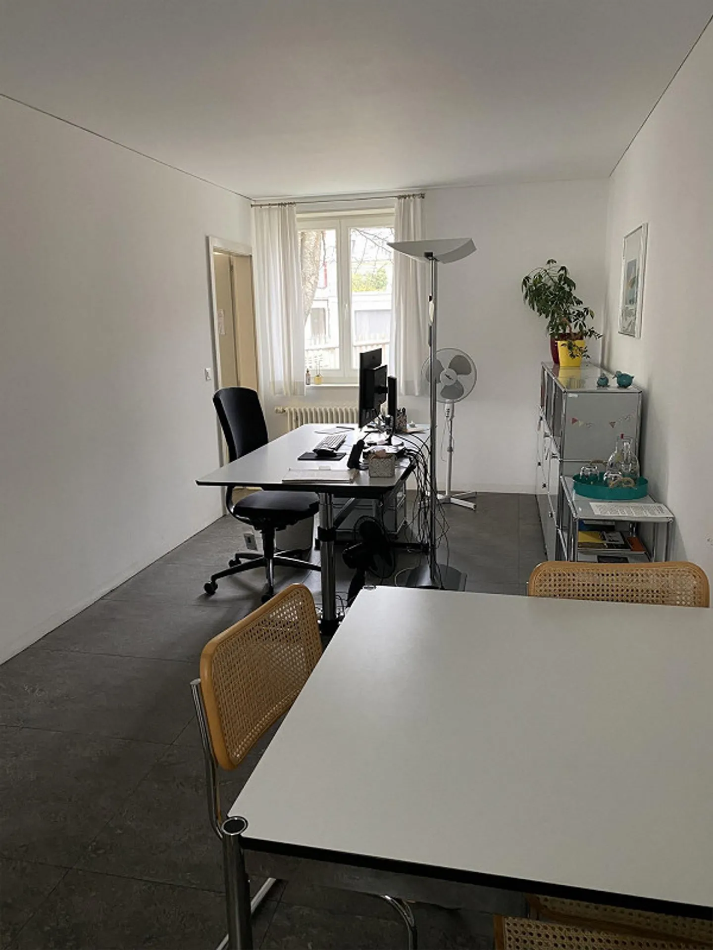 Building for interim use - centrally located, flexible use - Photo 3 of 5