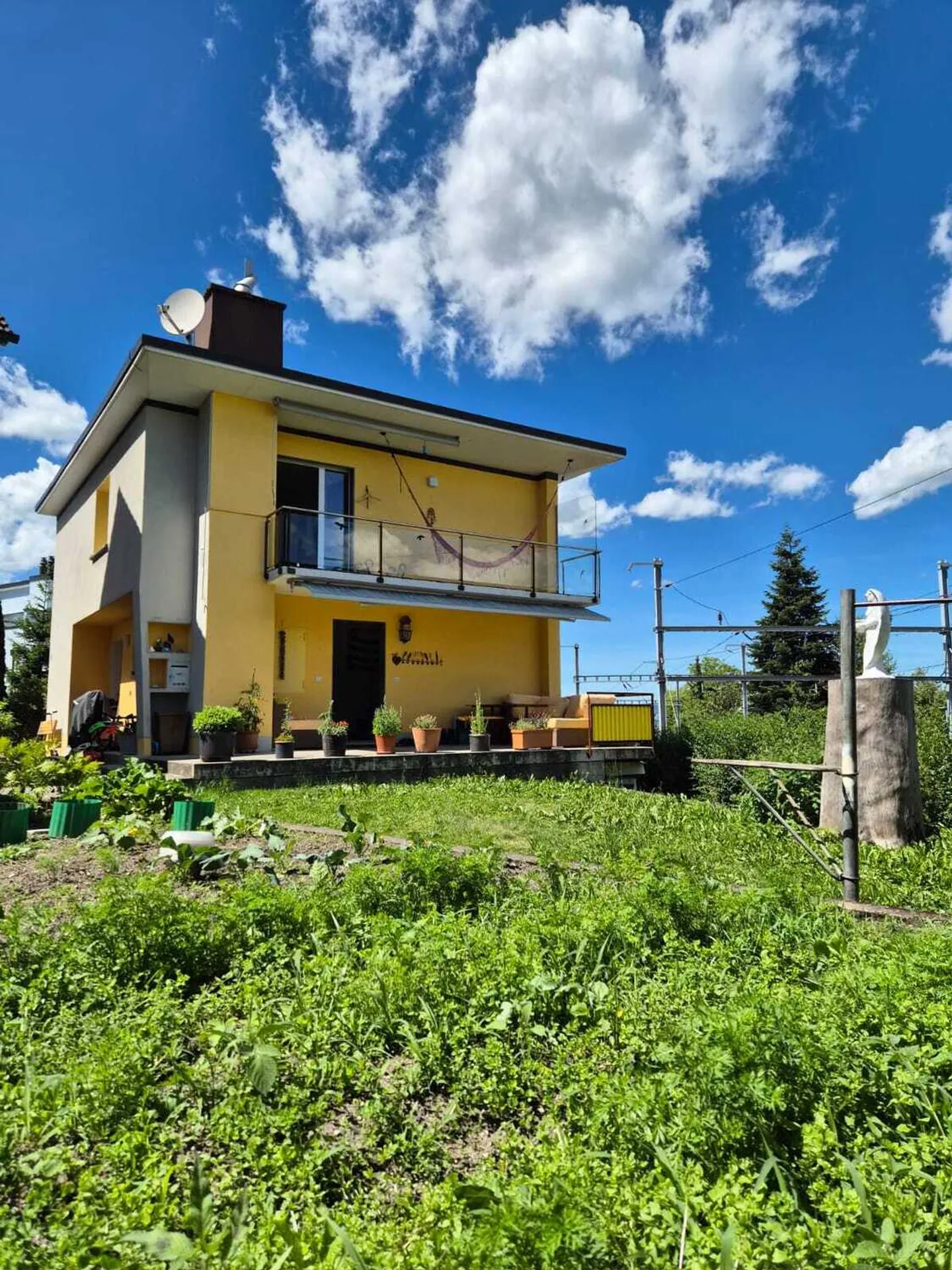 Affascinante Casa Indipendente con Giardino - Foto 2 di 10