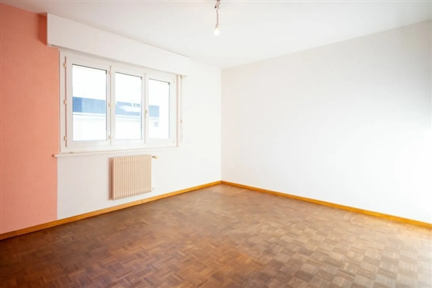 3.5 Room Apartment in St-Pierre-de-Clages - Photo 7 of 12