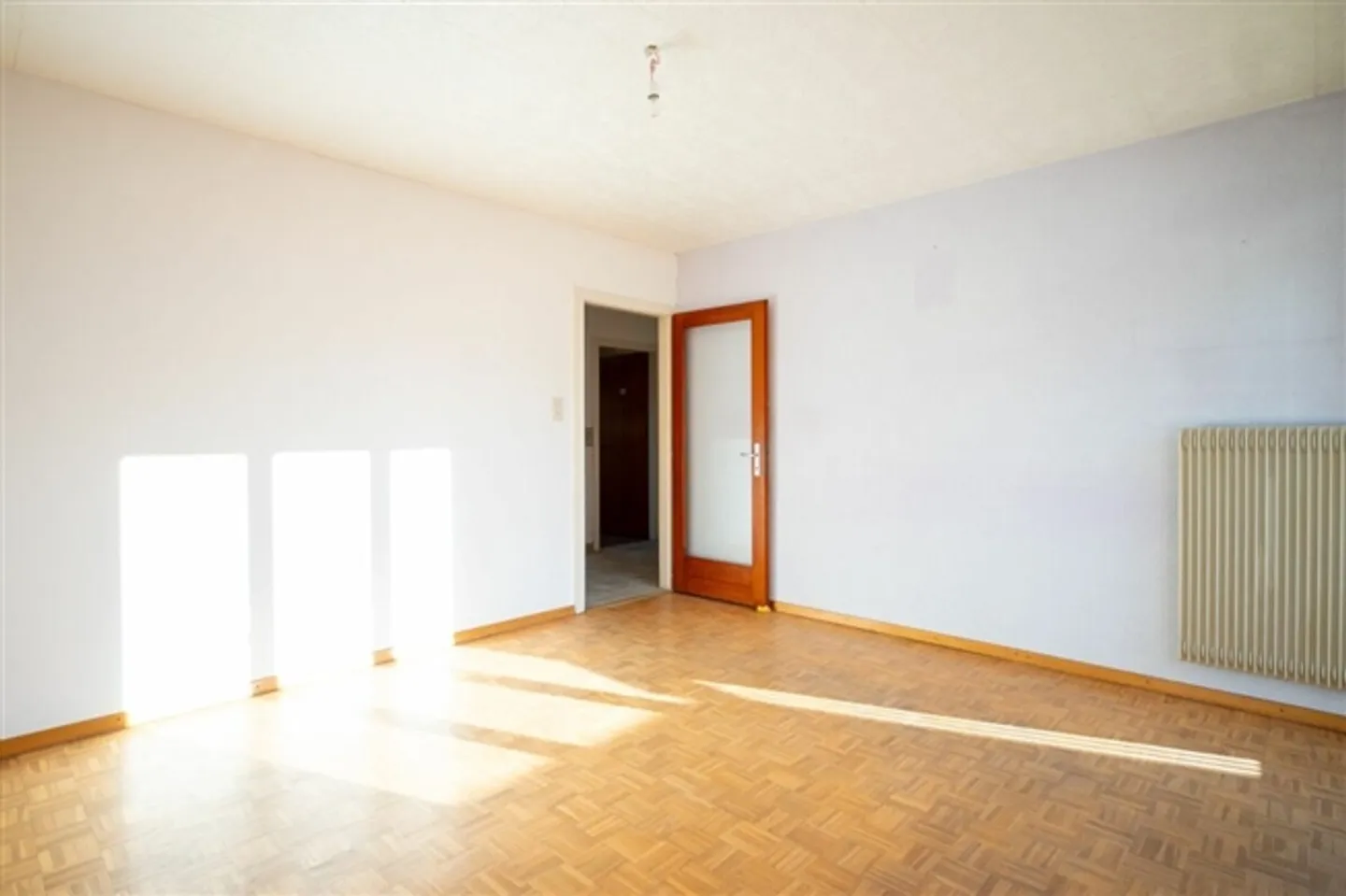 3.5 Room Apartment in St-Pierre-de-Clages - Photo 8 of 12