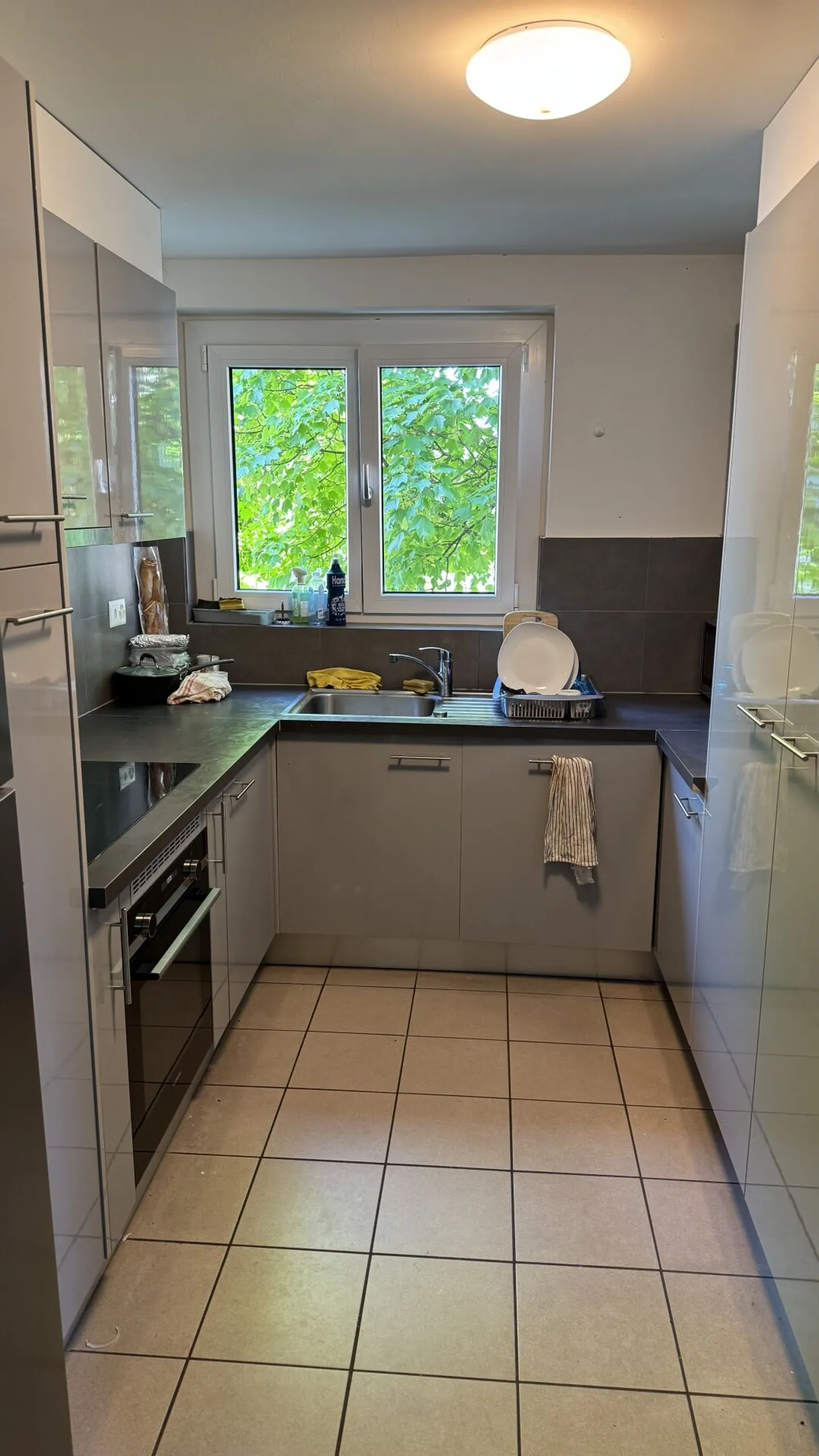 Furnished room for rent - Photo 3 of 6