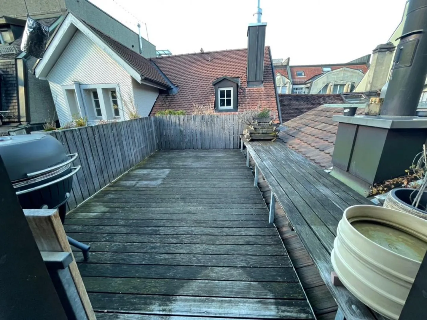 Cool penthouse apartment, close to the city center and with a lot of charm - Photo 1 of 8