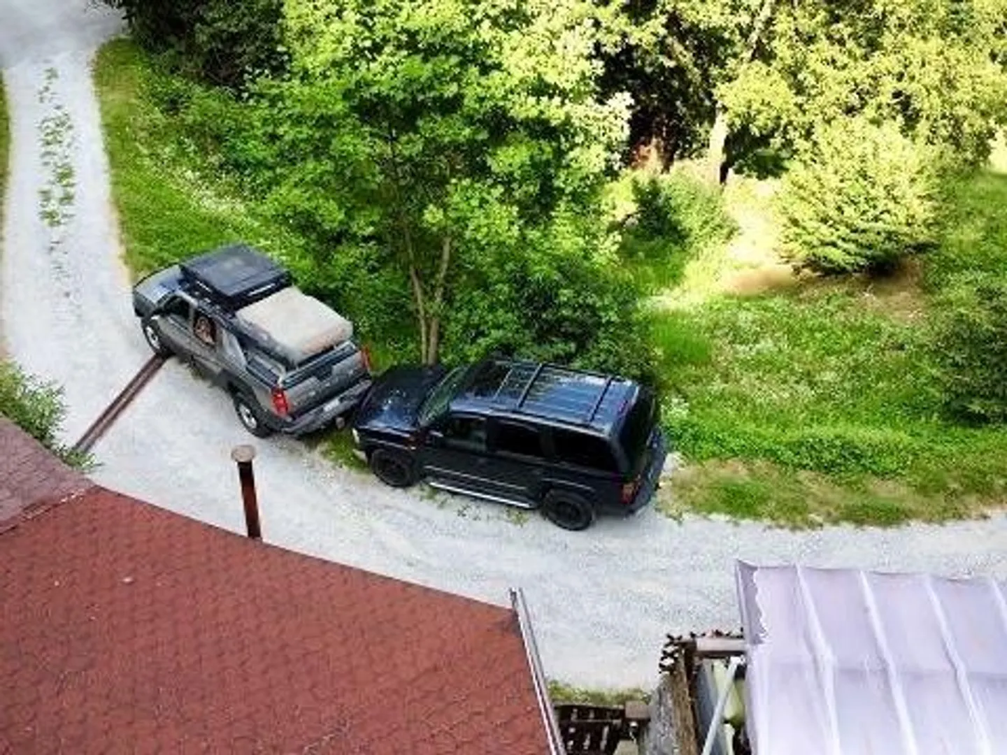 3 1/2-Room Rustic in a Very Quiet, Sunny Location with a View - Photo 17 of 22