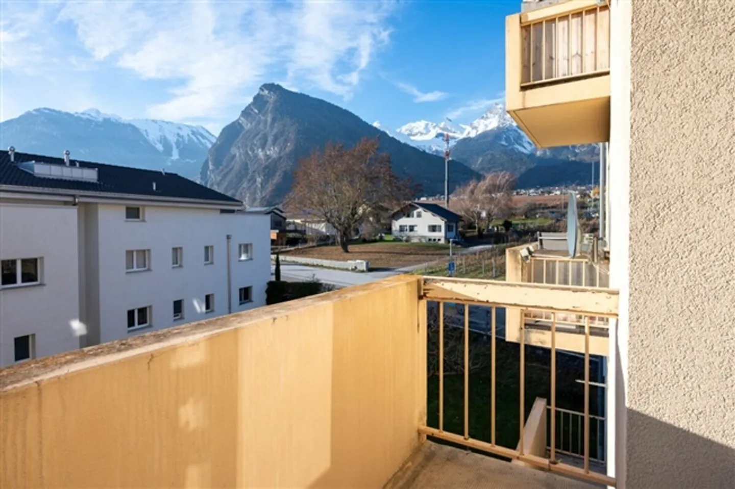 3.5 Room Apartment in St-Pierre-de-Clages - Photo 11 of 12