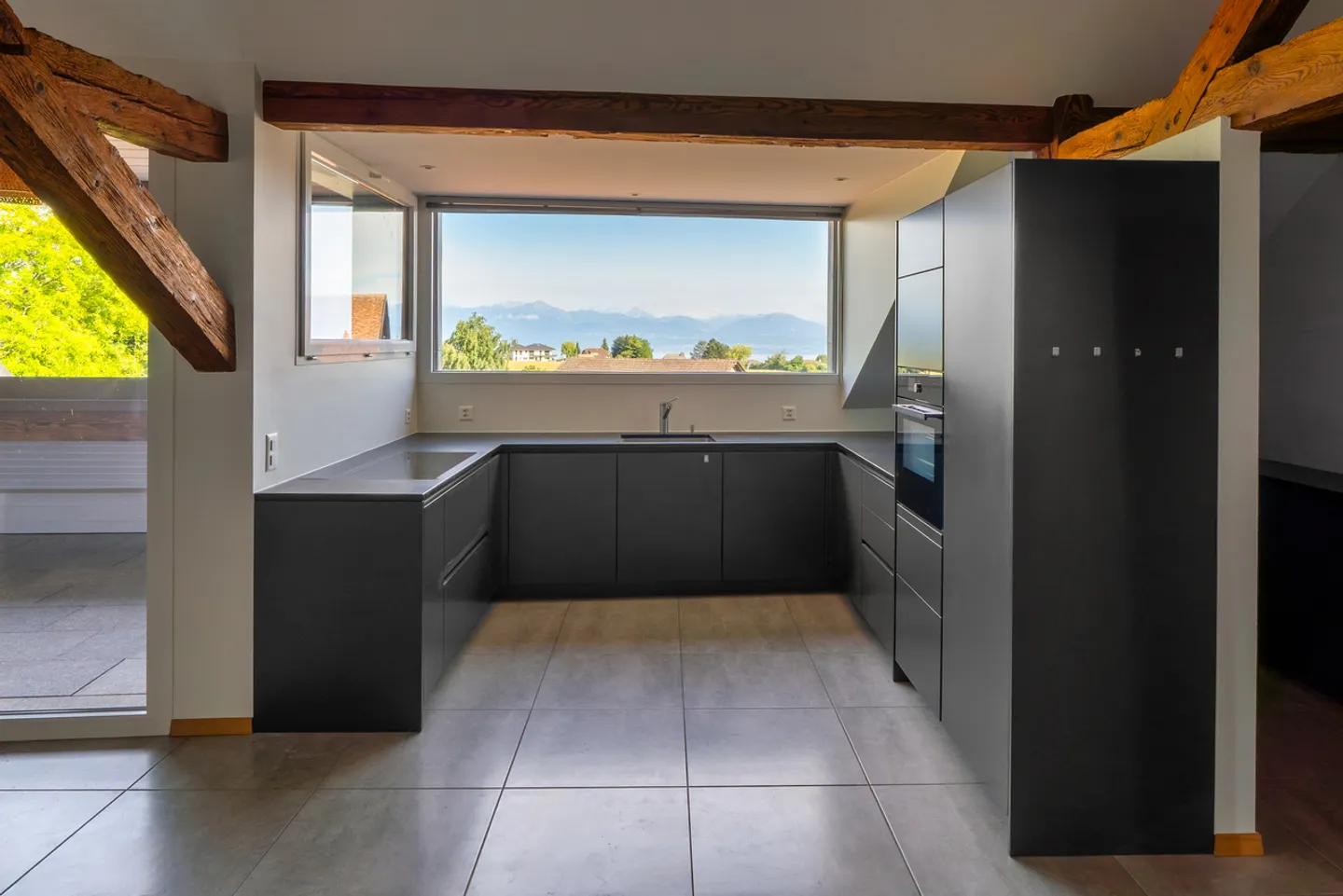 Appartamento 5 locali - Foto 3 di 12