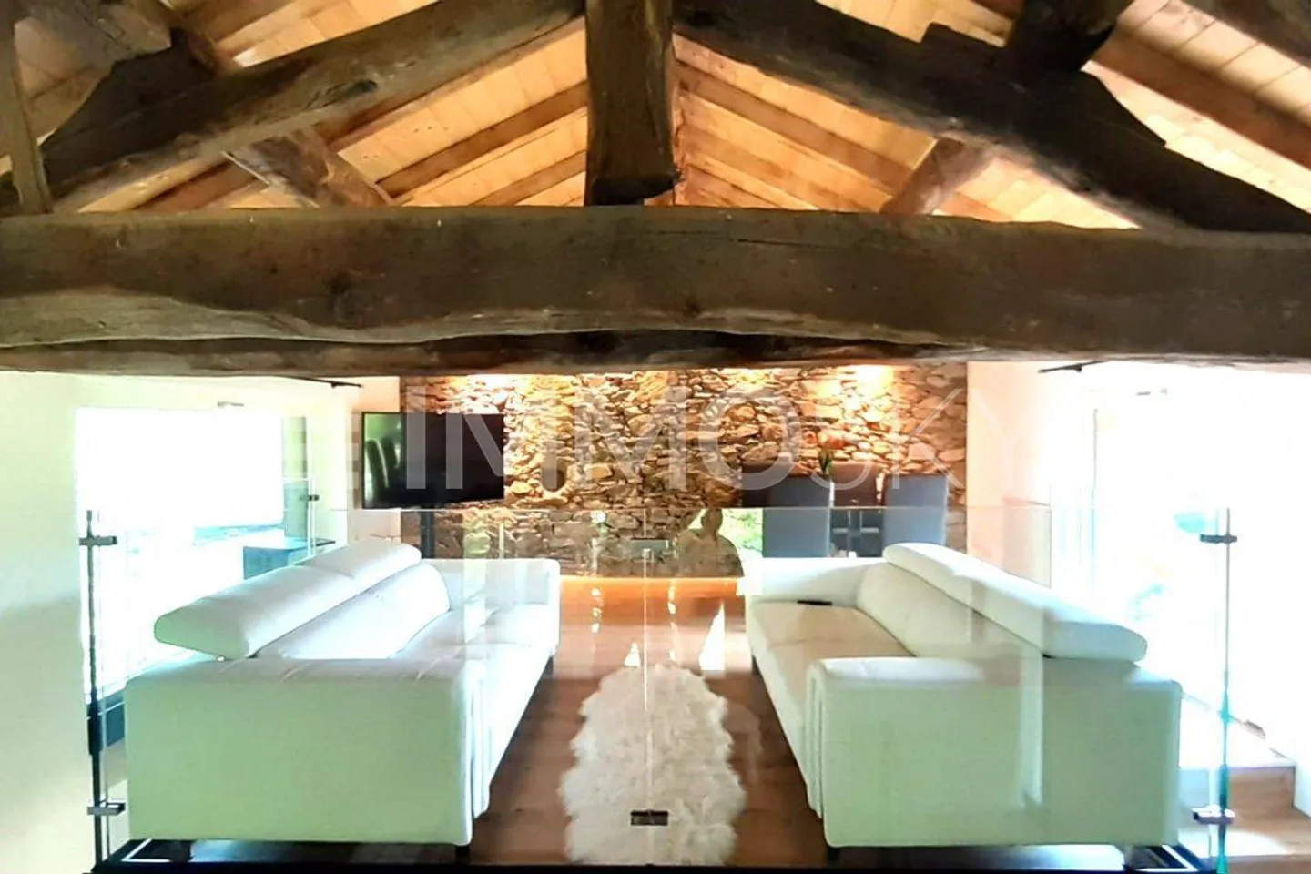 Un rifugio moderno con un'anima antica - Foto 4 di 5