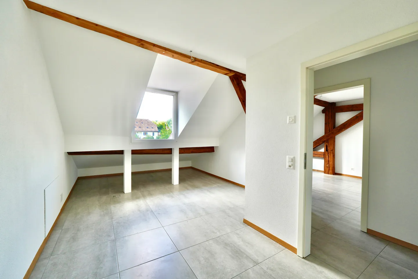 Appartamento 5 locali - Foto 9 di 12