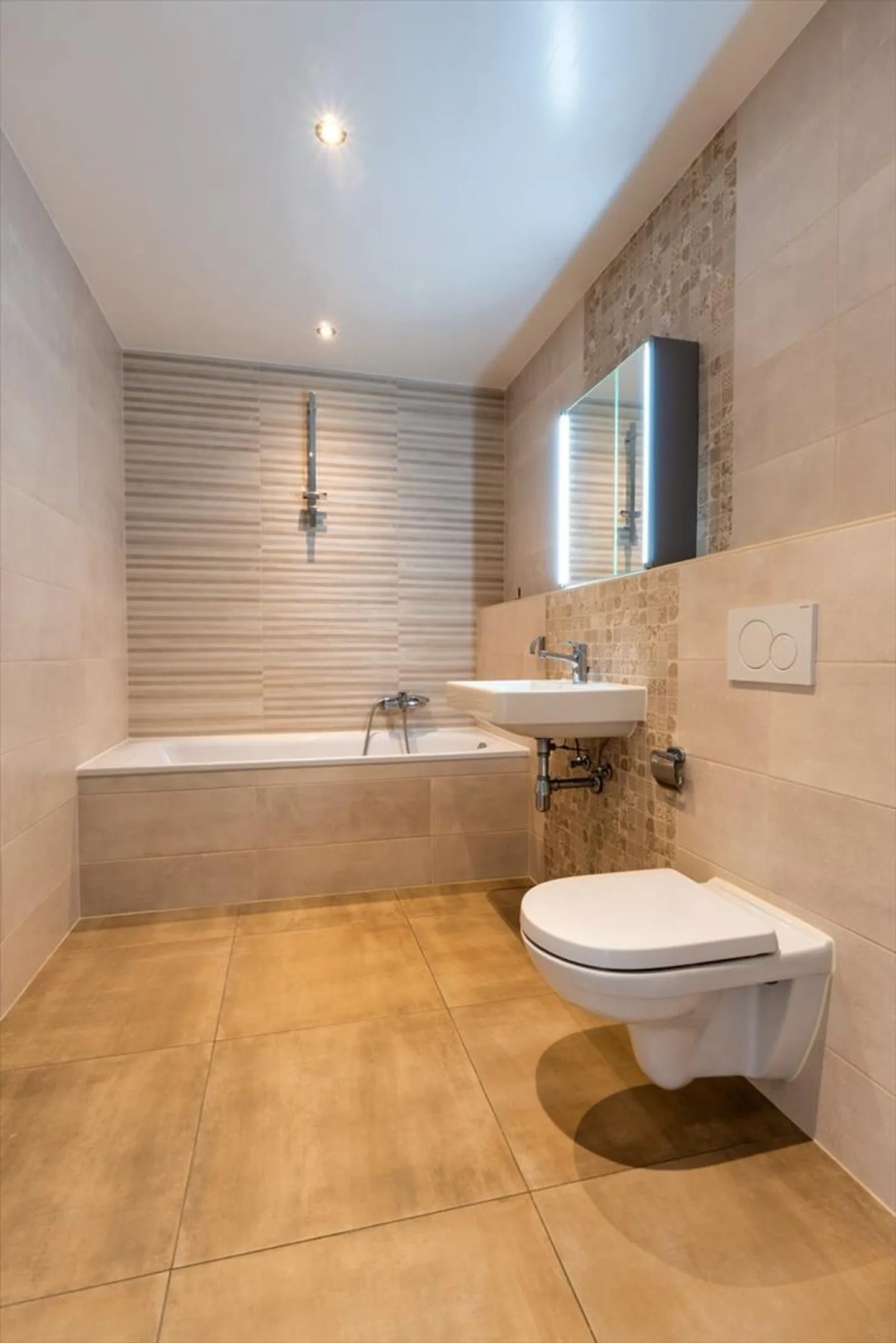 Appartamento 5 locali - Foto 10 di 12