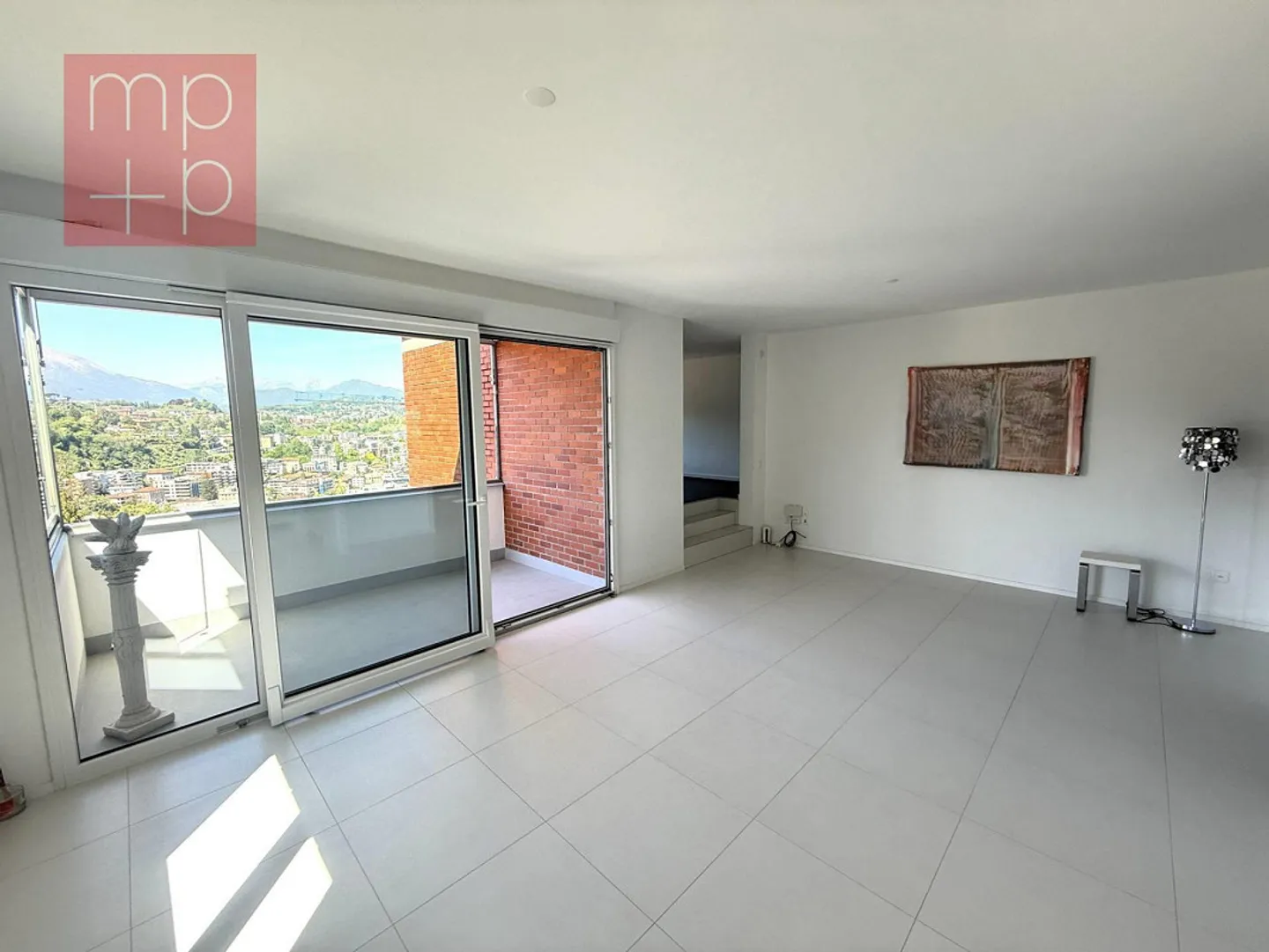 Penthouse - Paradise - Photo 1 of 8