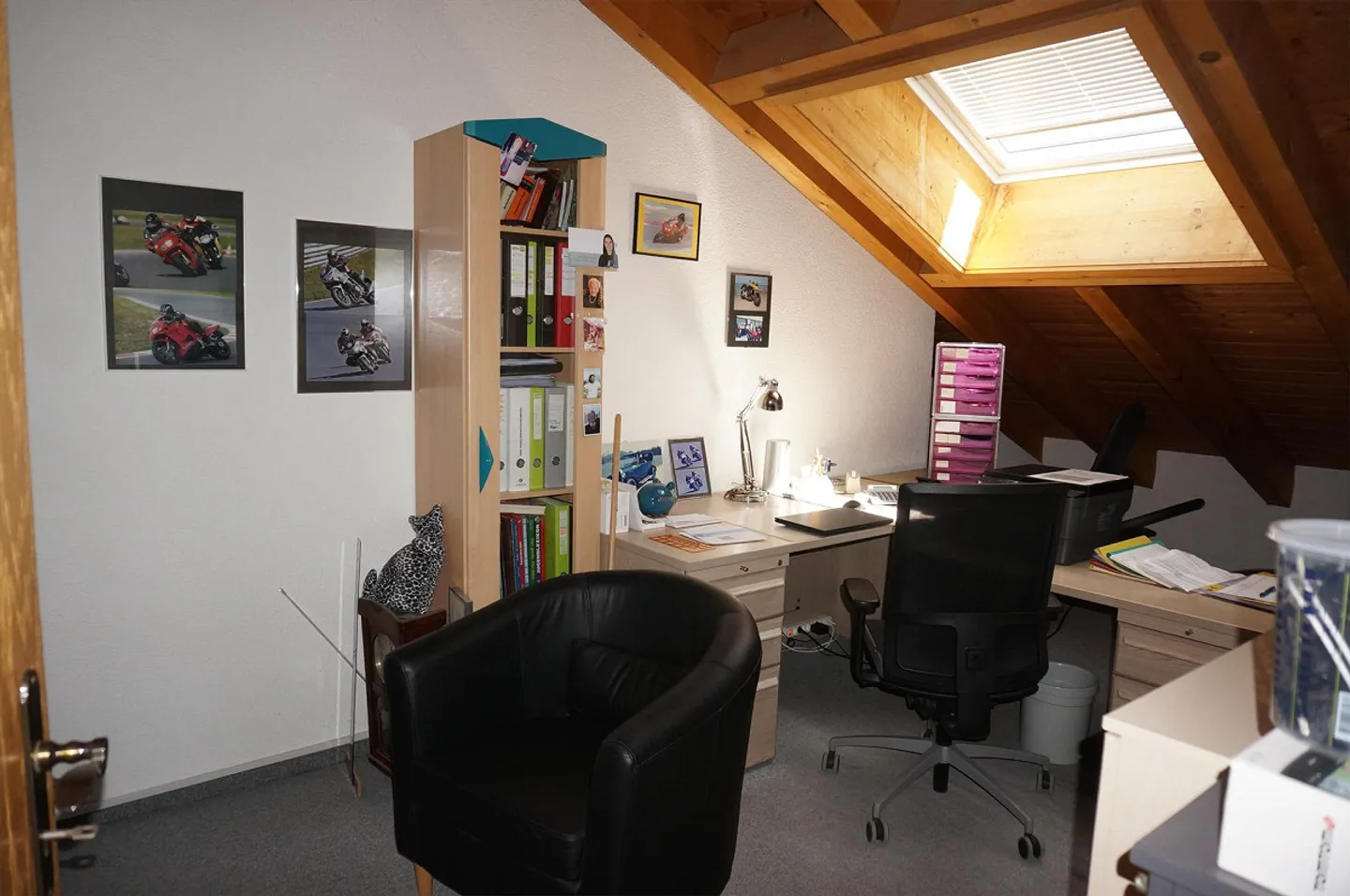 5.5-Room Penthouse Apartment with Panoramic View, Balcony and Double Underground Garage - Photo 11 of 14