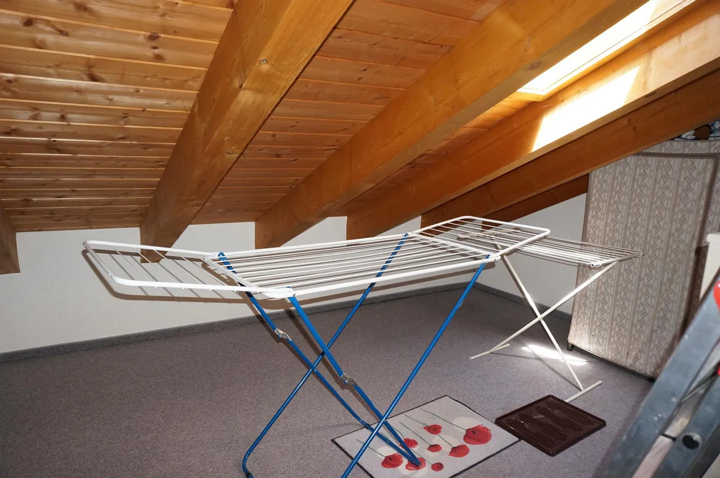 5.5-Room Penthouse Apartment with Panoramic View, Balcony and Double Underground Garage - Photo 13 of 14