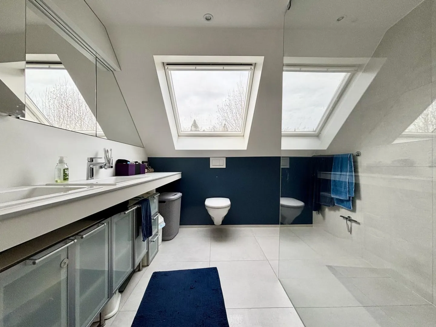 Schöne Villa mit großem Garten in Wohngebiet in Penthalaz - Photo 10 of 13