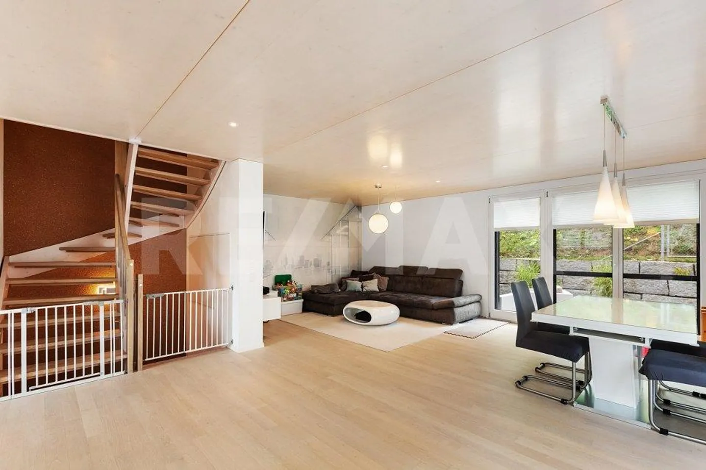 Exklusives Doppeleinfamilienhaus mit Aussicht - Foto 2 von 13