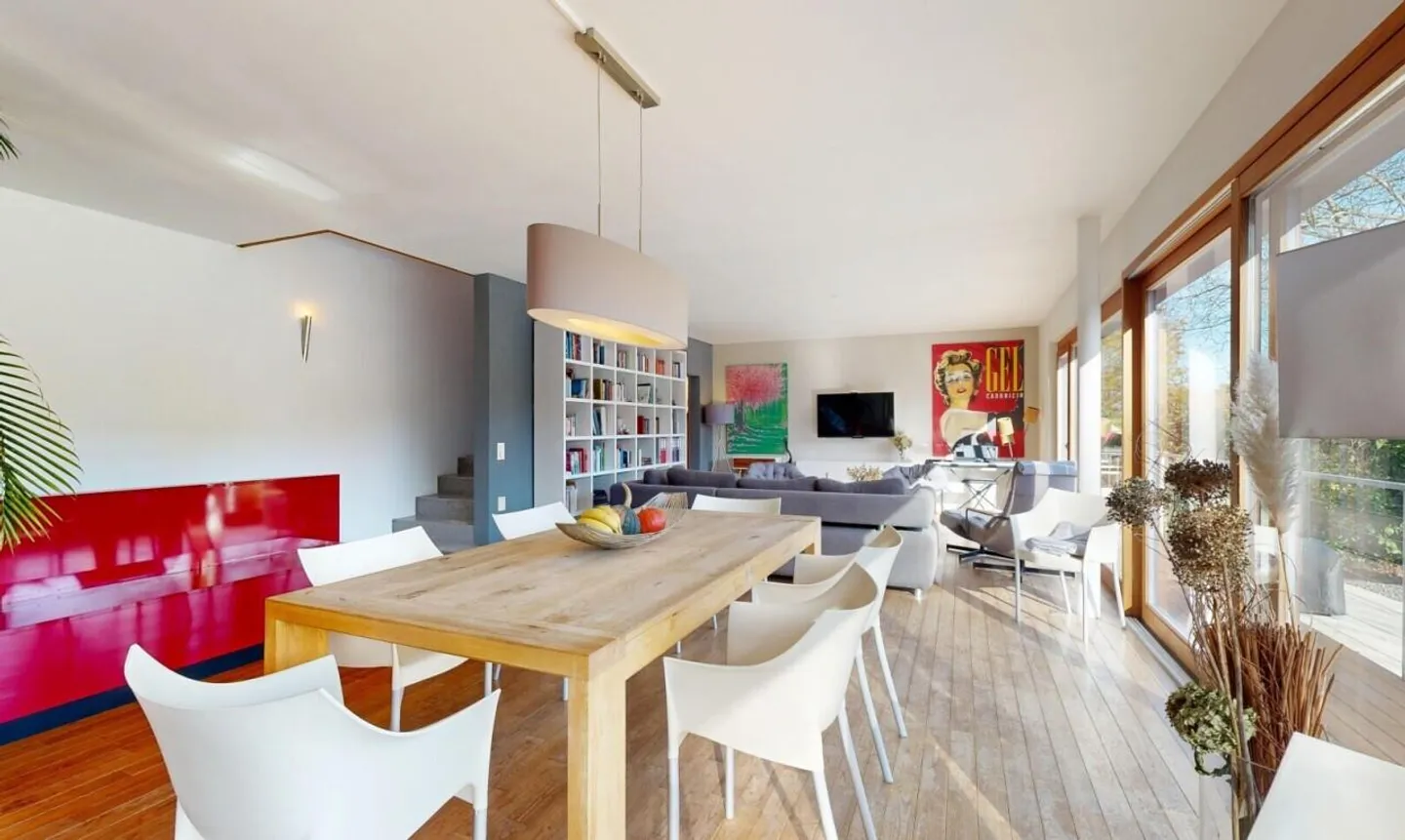Il Lusso Discreto: Una Villa d'Architetto da Scoprire Assolutamente - Foto 8 di 11