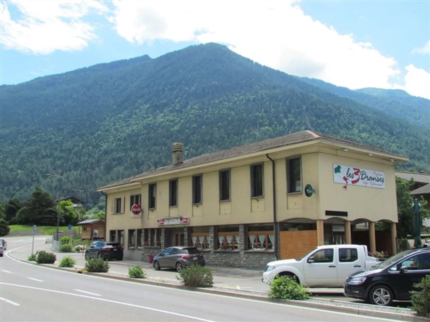 En route vers le Grand Saint-Bernard, superbe restaurant à vendre - Photo 3 sur 7