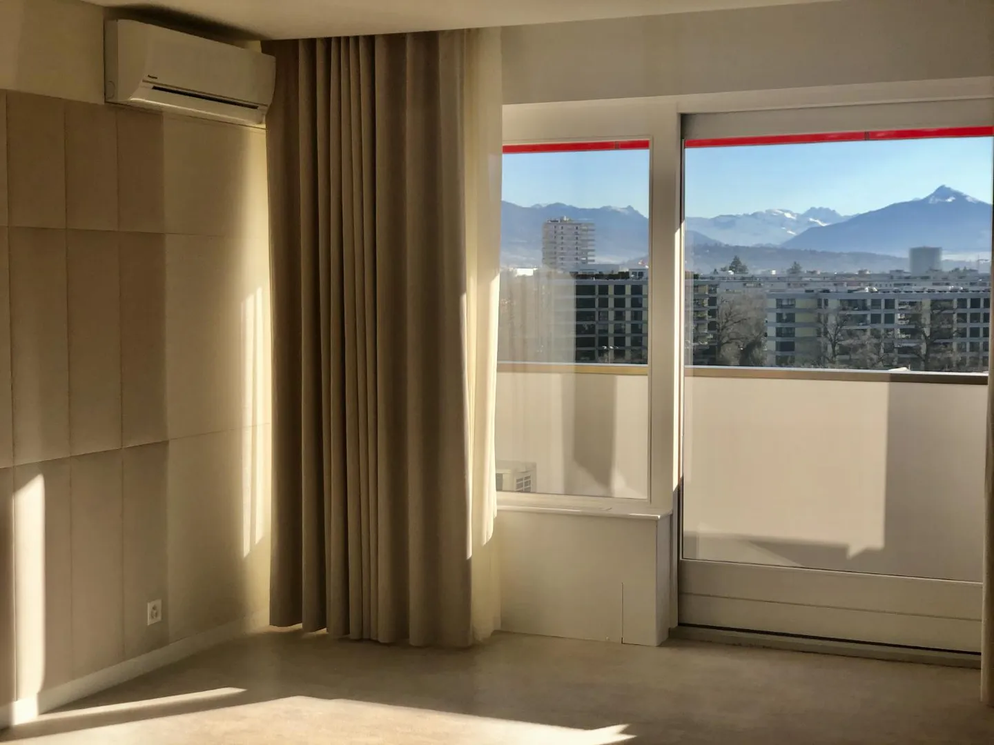 Appartement de Luxe avec Vue Lac - Photo 5 sur 6