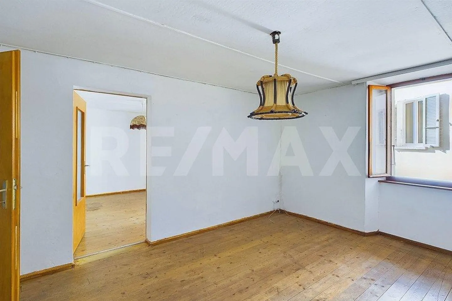 7-Zimmer-Haus - Foto 3 von 13