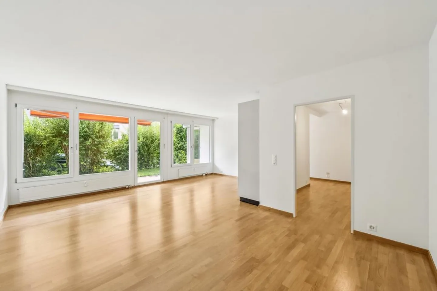Appartamento recentemente ristrutturato con balcone spazioso - Foto 4 di 9