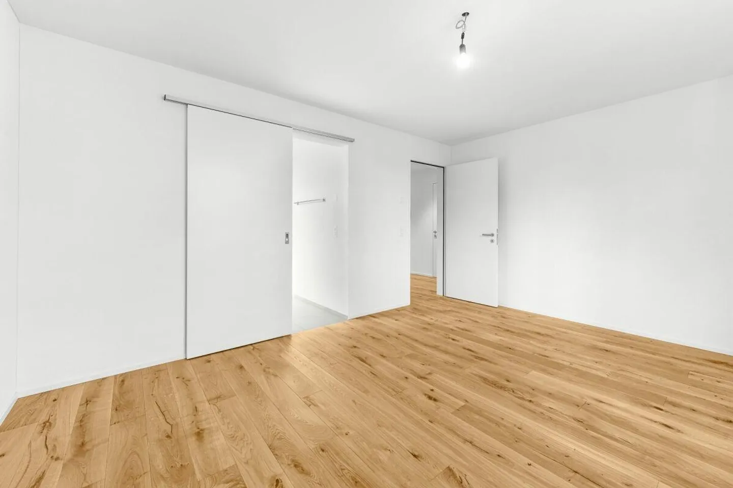 Appartamento spazioso e moderno di 4,5 stanze al Perron Vert - Foto 8 di 14