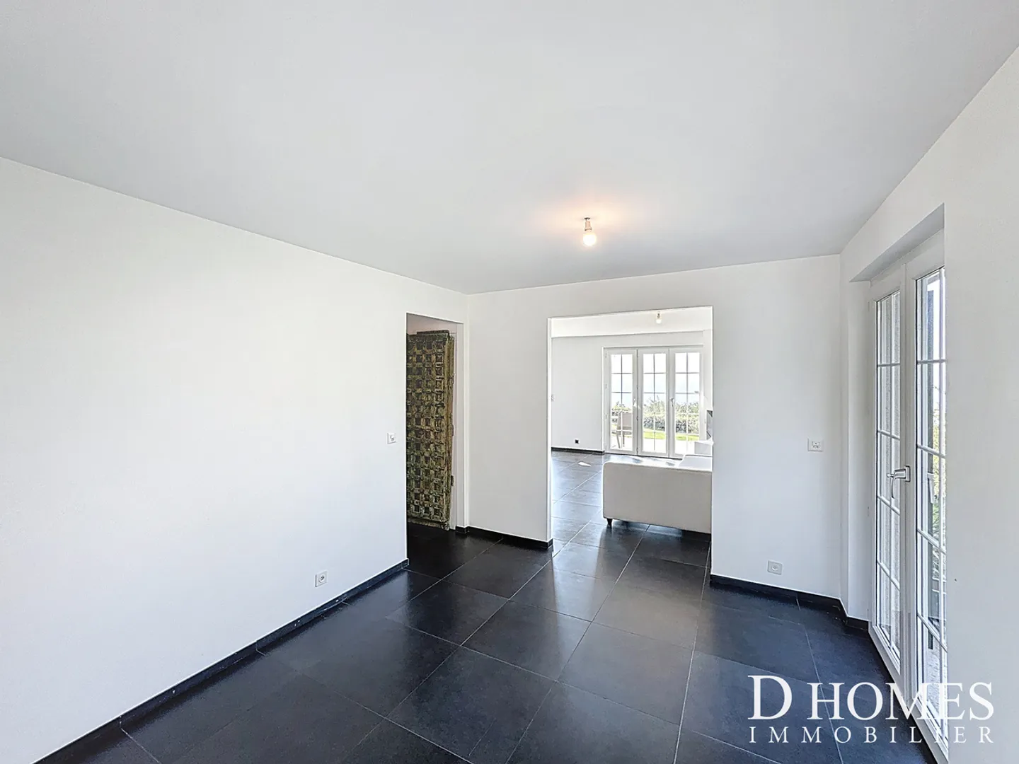 UNIQUE SITUATION I Charming property with panoramic view of the lake - Photo 8 of 46