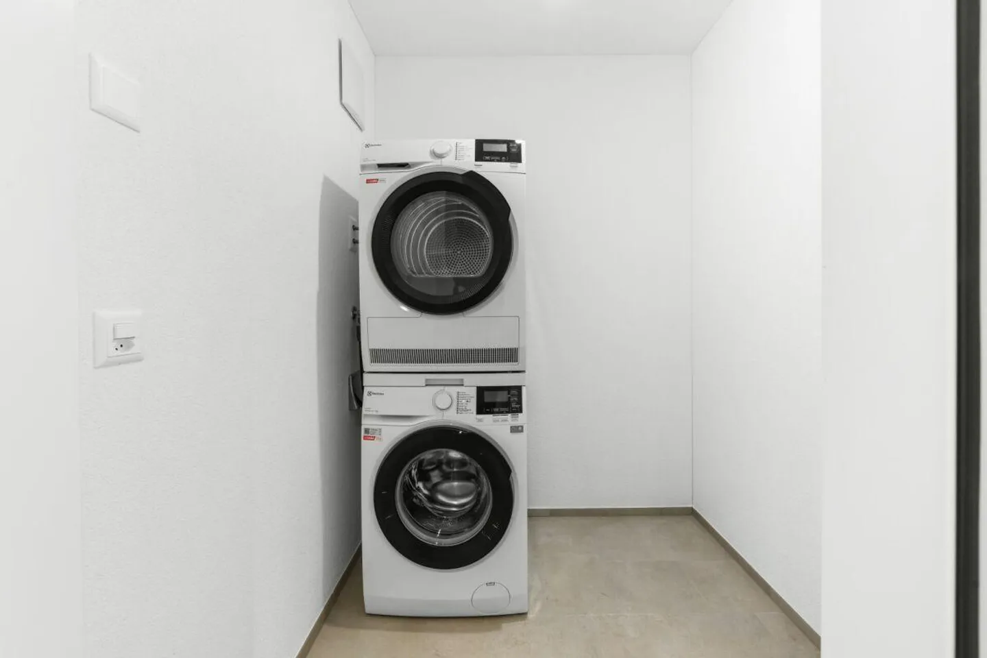 Appartamento spazioso e moderno di 4,5 stanze al Perron Vert - Foto 12 di 14