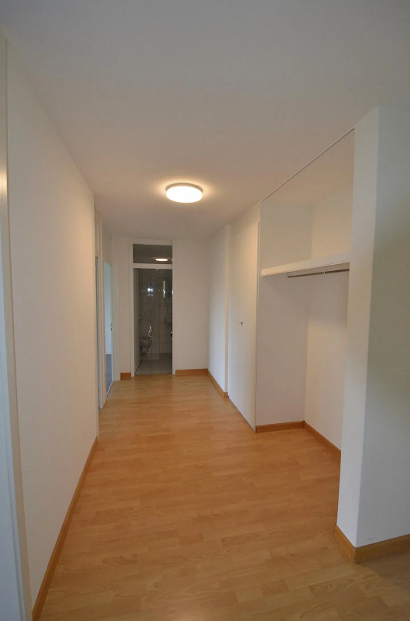 Appartement de 3 pièces fraîchement rénové à louer - Photo 6 sur 7