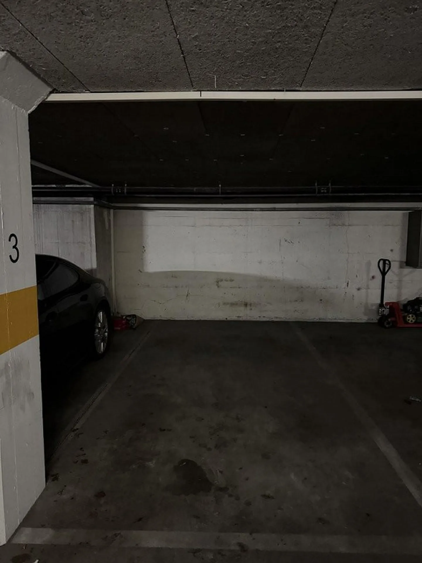 Stressfreier Parkplatz - Foto 2 von 3