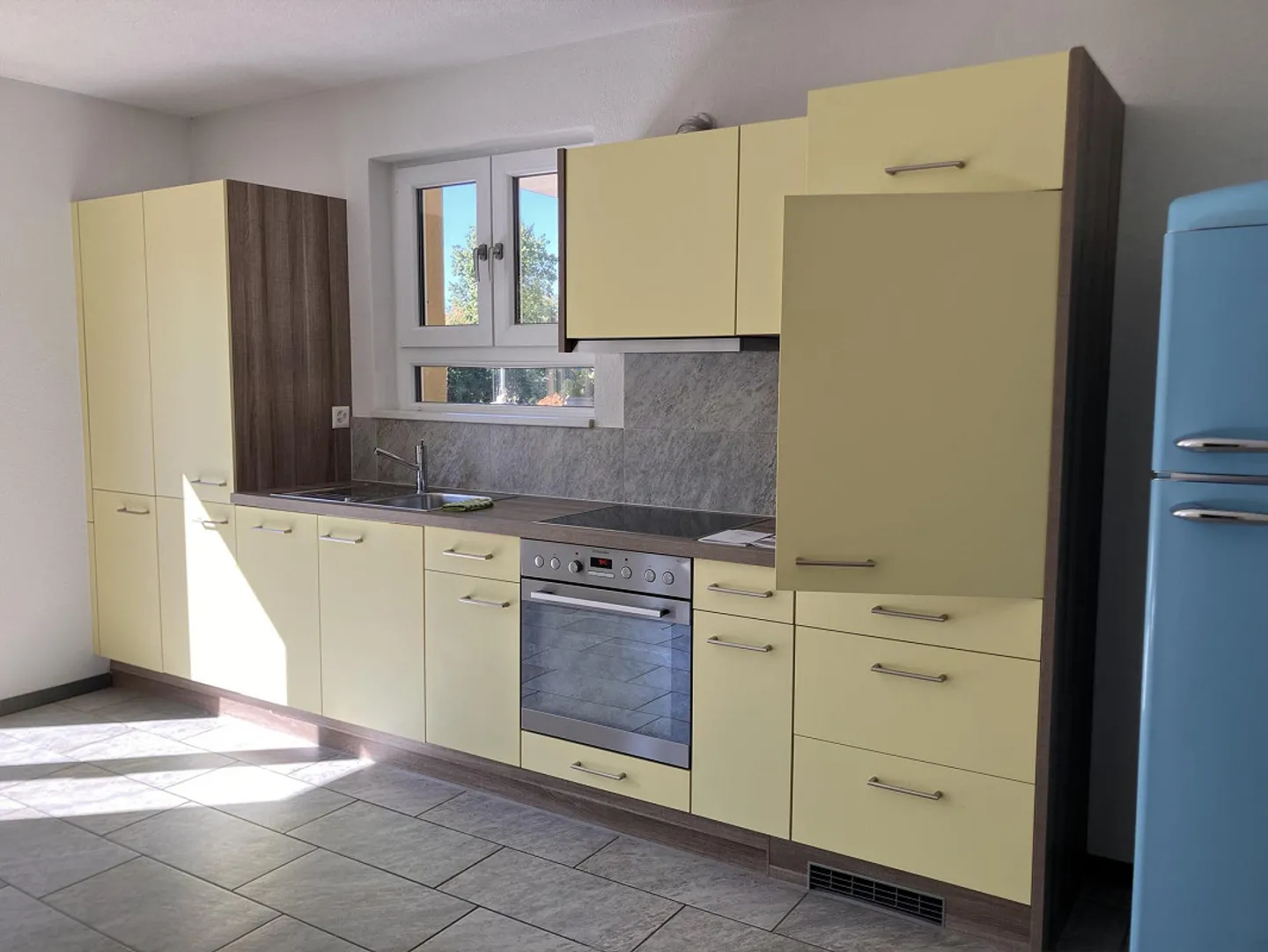 Schöne helle 2 1/2  Einlegerwohnung - Foto 2 di 16