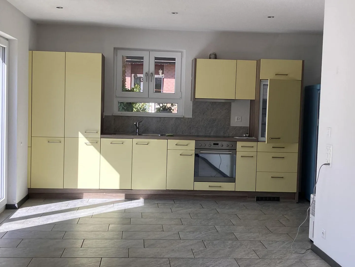 Schöne helle 2 1/2  Einlegerwohnung - Foto 3 di 16