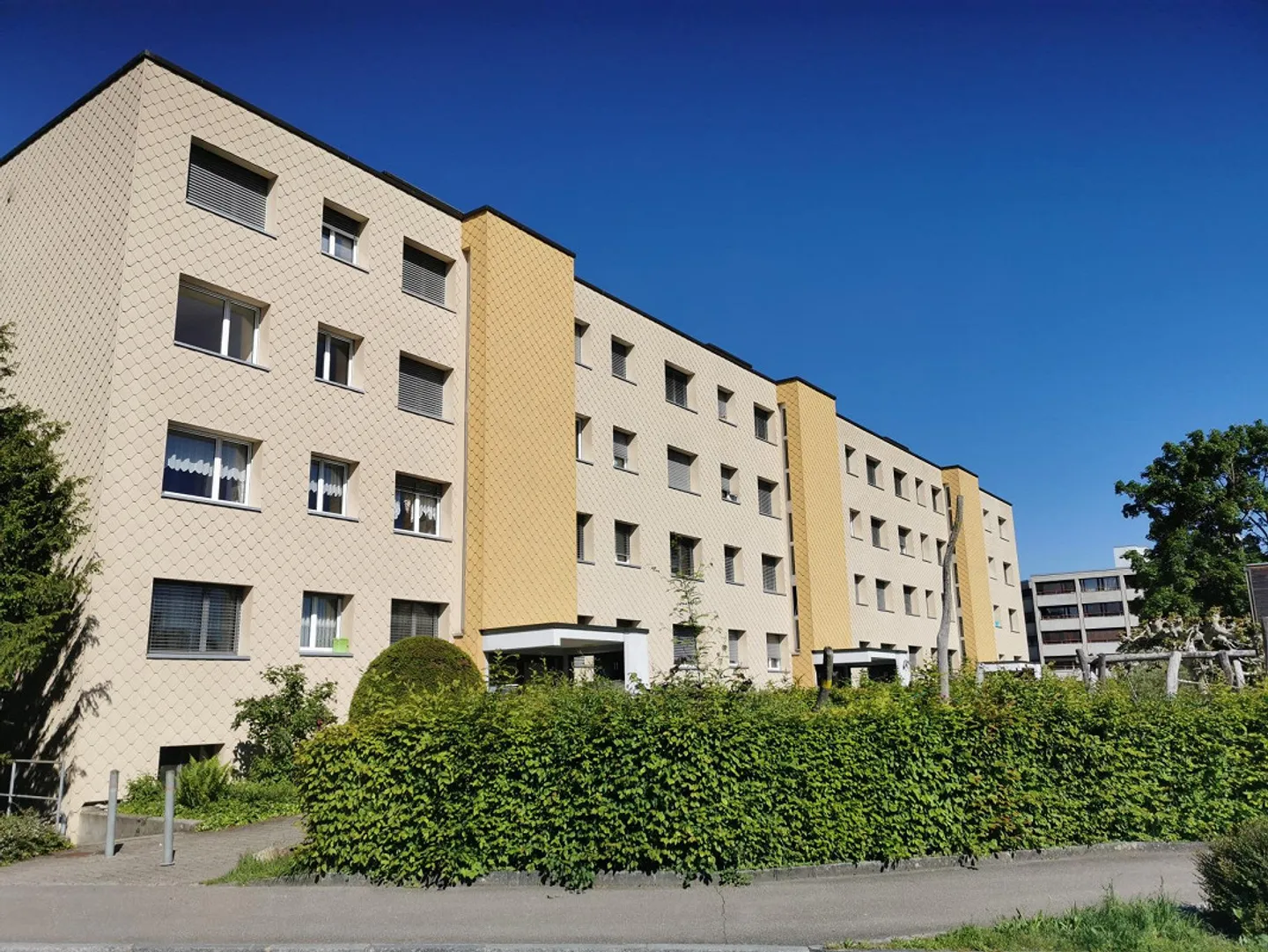 Attractive Single Apartment in Suhr - Photo 1 of 6