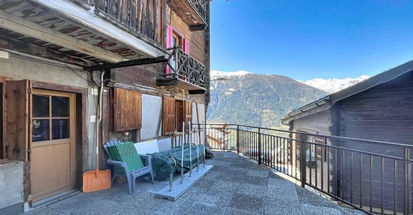 Wohnung mit Renovierungspotential und Blick auf die Berge - Foto 7 von 11
