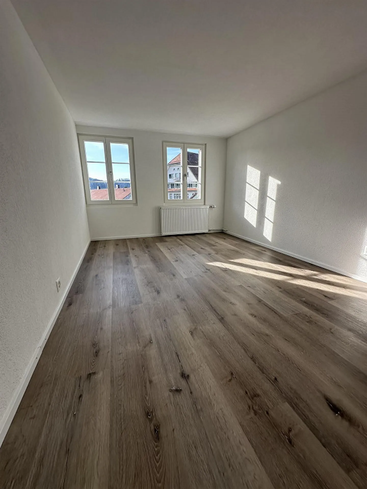 Appartamento elegante con 2.5 stanze dopo ristrutturazione completa - Foto 3 di 11
