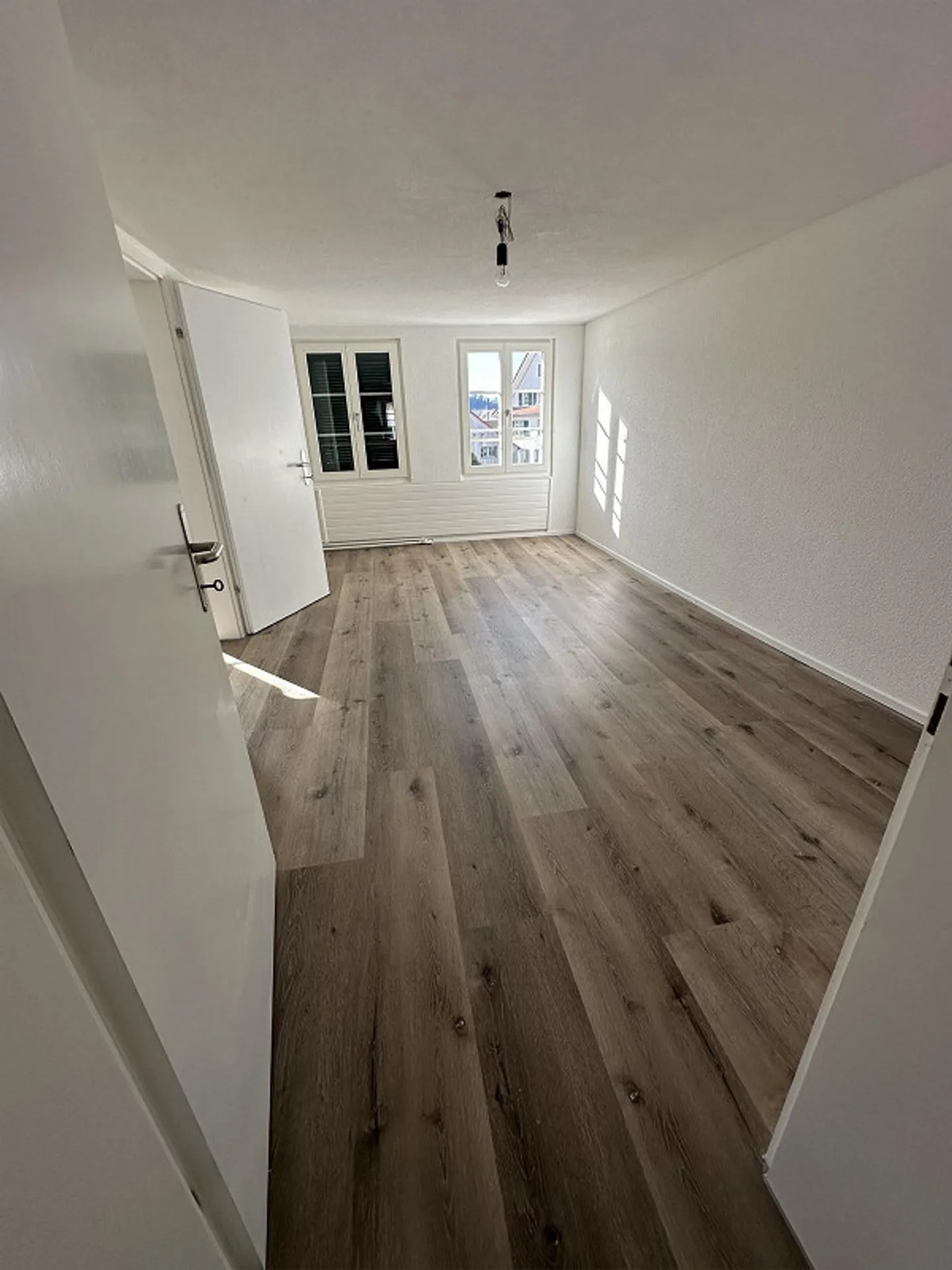 Appartamento elegante con 2.5 stanze dopo ristrutturazione completa - Foto 5 di 11