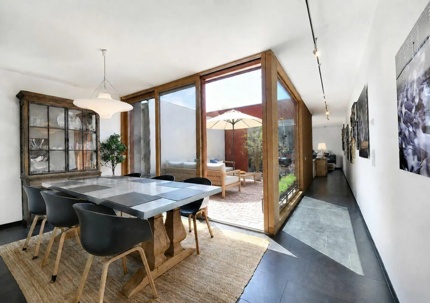 4.5-Room Middle House with Extraordinary Architecture - Photo 1 of 16