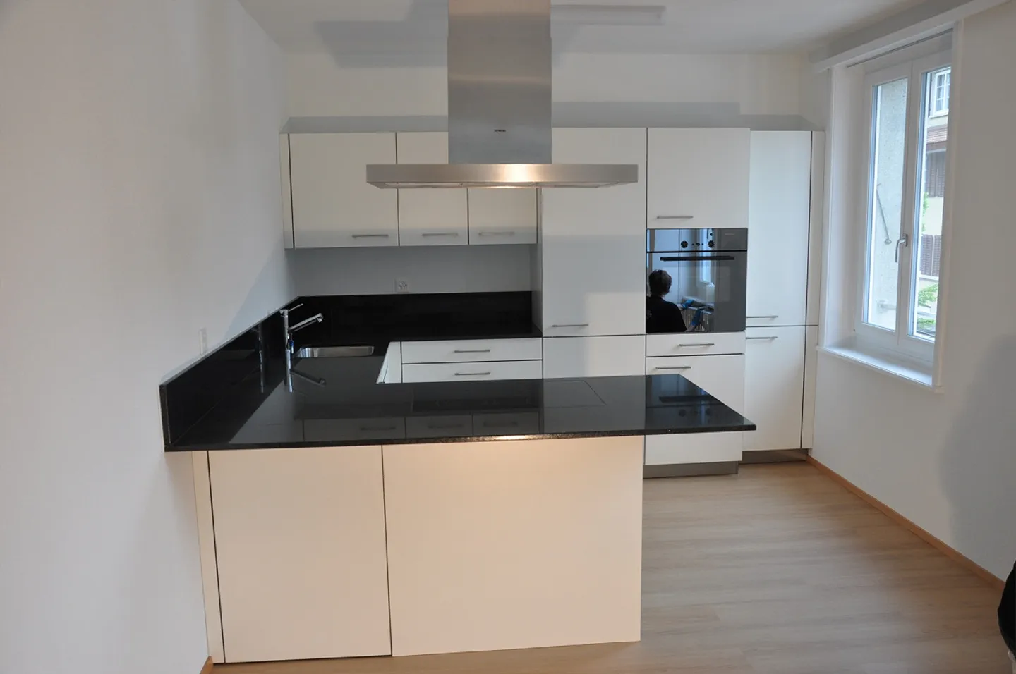 Central living in Malters - Photo 2 of 9