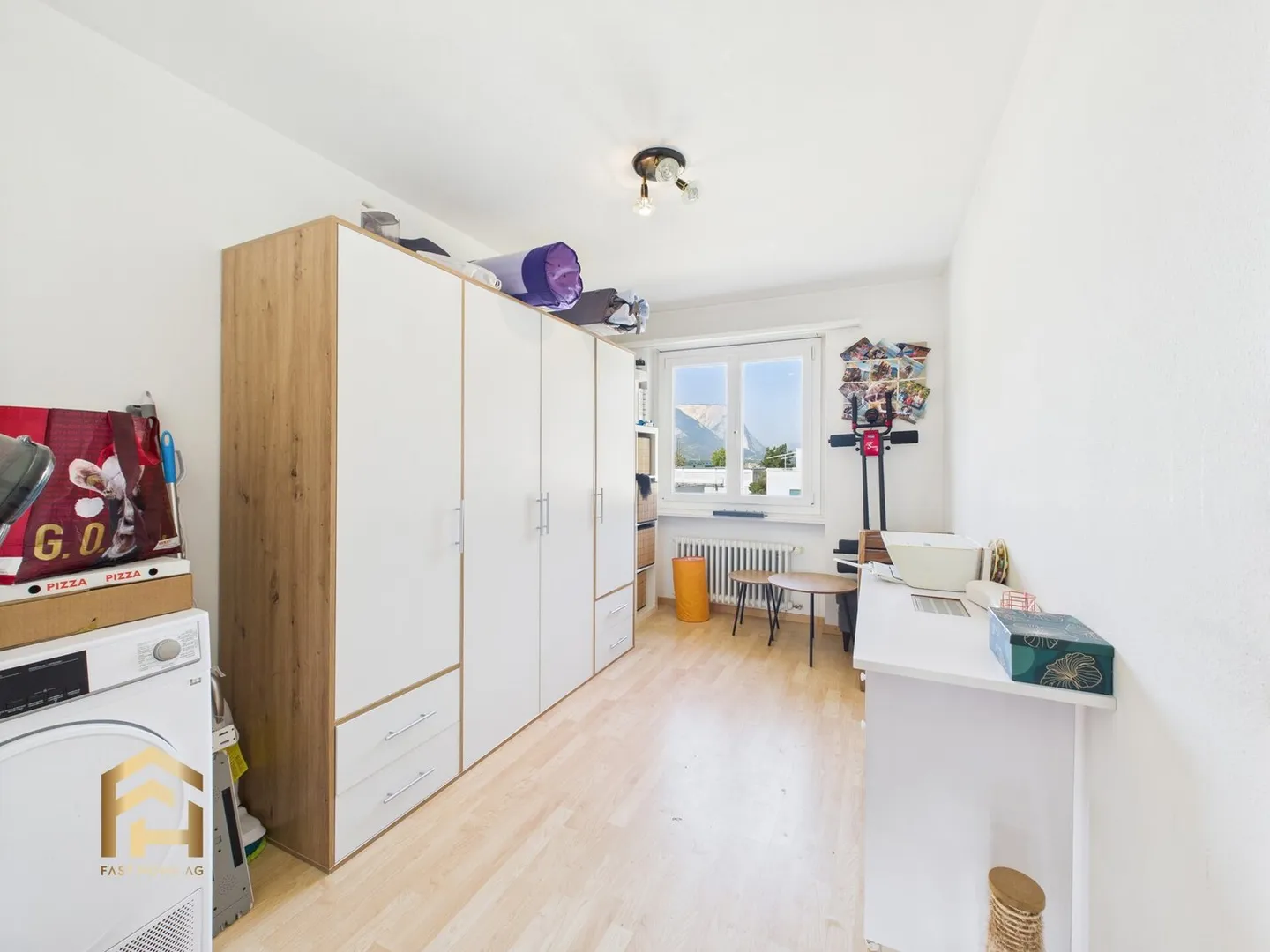 Bright 4.5-room apartment with large balcony and stunning mountain view - Photo 5 of 13