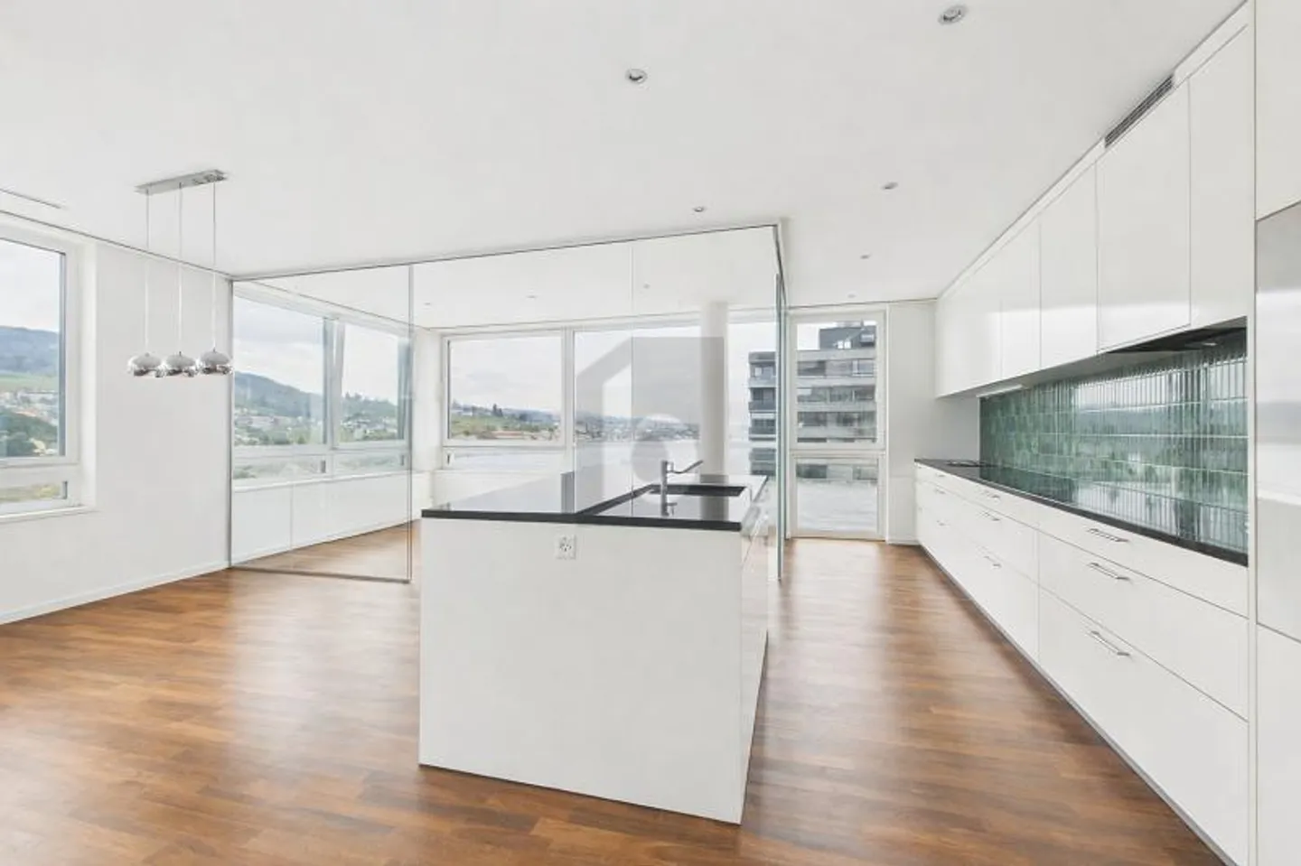 Exklusive Wohnung mit Seesicht - Foto 2 von 6