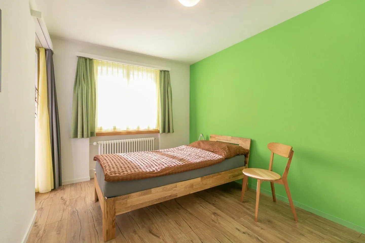 Maison jumelée de 4,5 pièces avec terrain généreux - Photo 10 sur 16