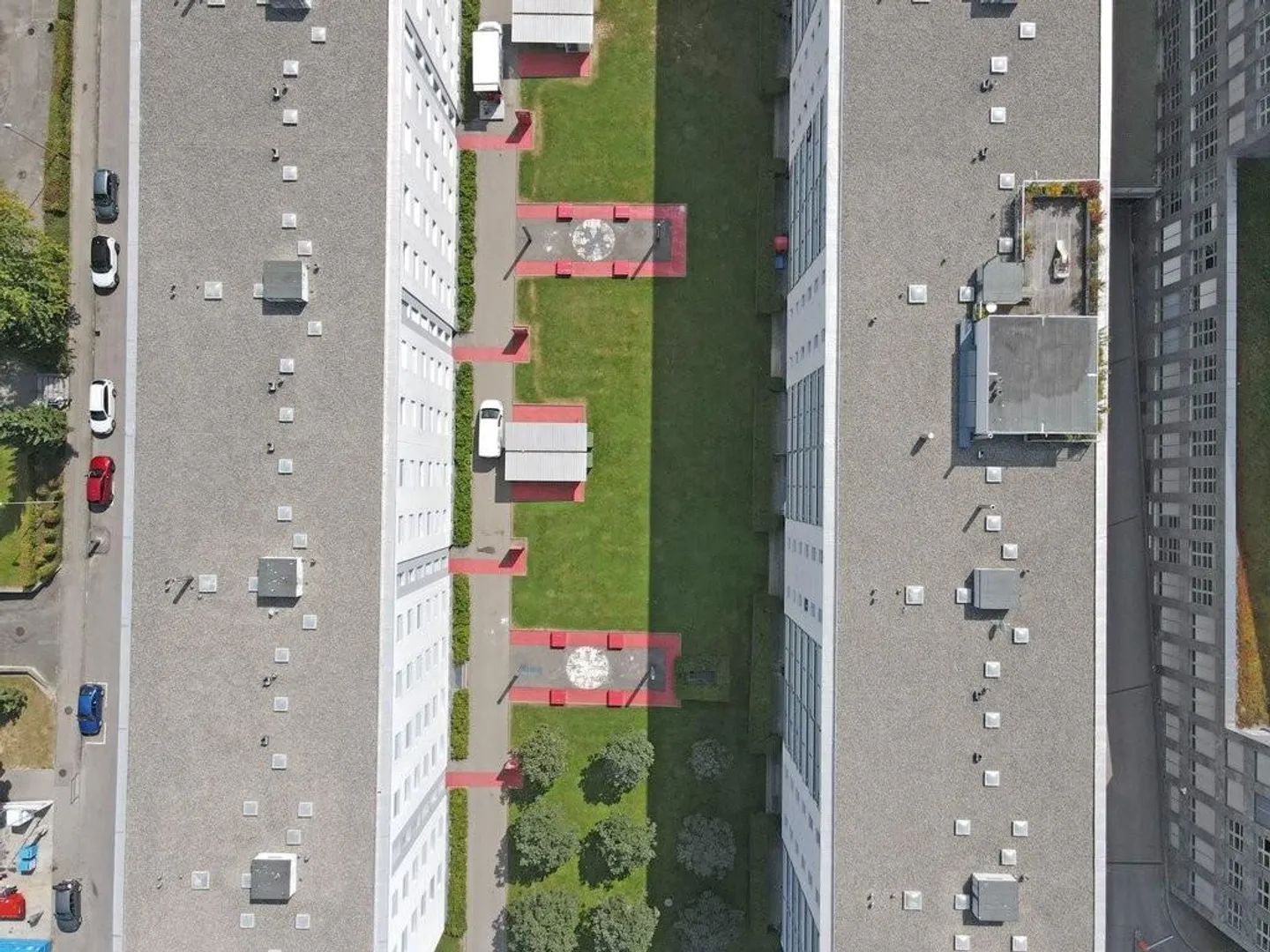 Living in the center - Photo 2 of 12