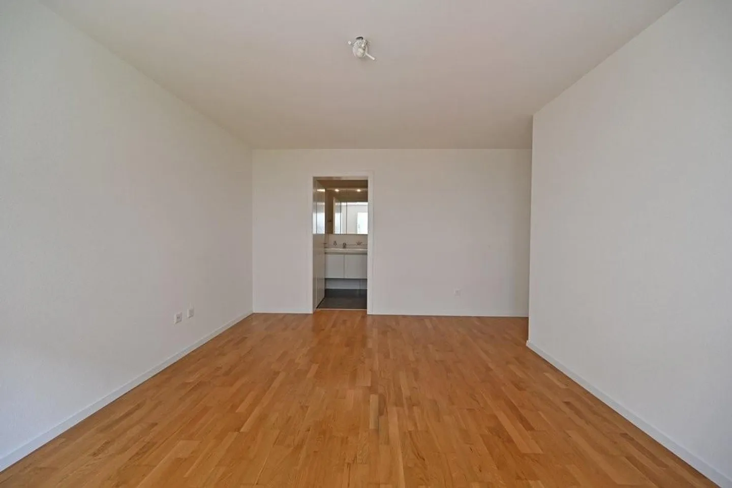 Living in the center - Photo 6 of 12