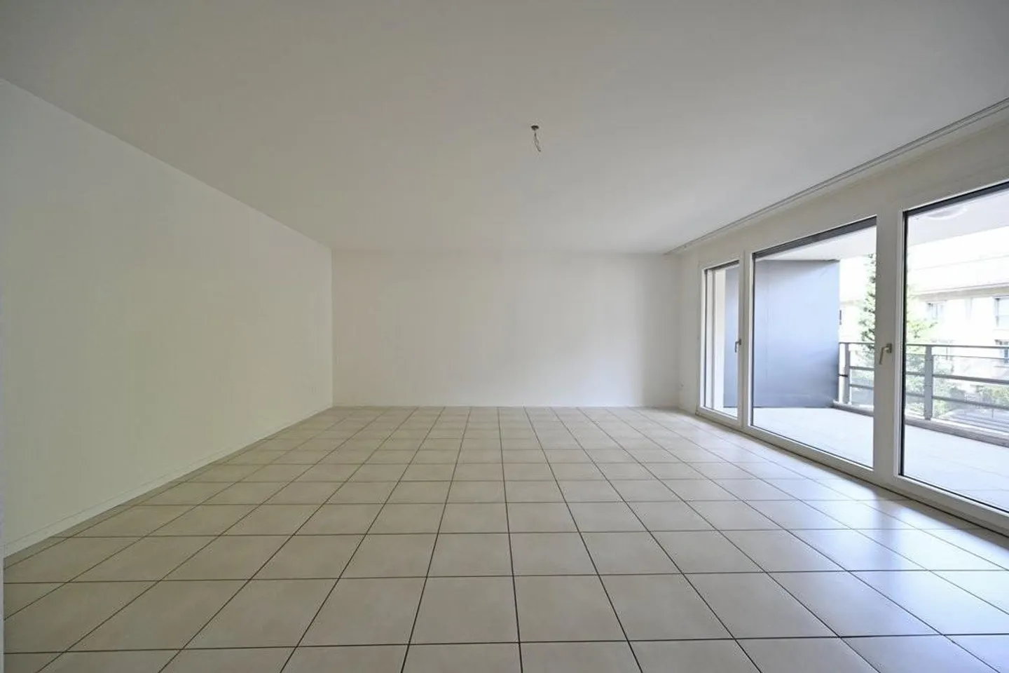 Living in the center - Photo 4 of 12