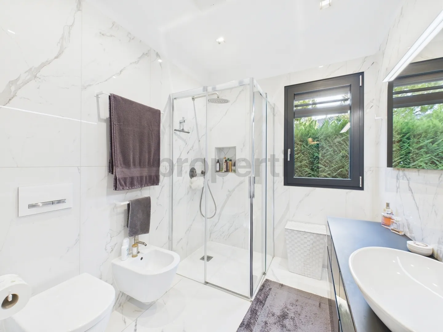 Chalet moderne avec jacuzzi privé - Photo 10 sur 13