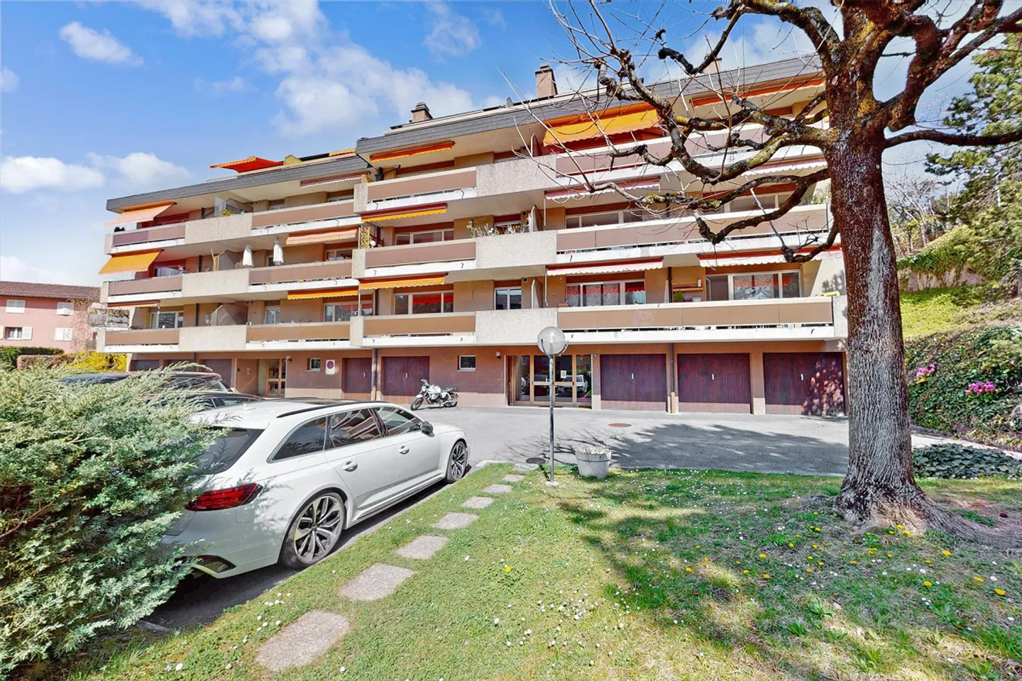 Appartement spacieux avec balcon - Photo 7 sur 7