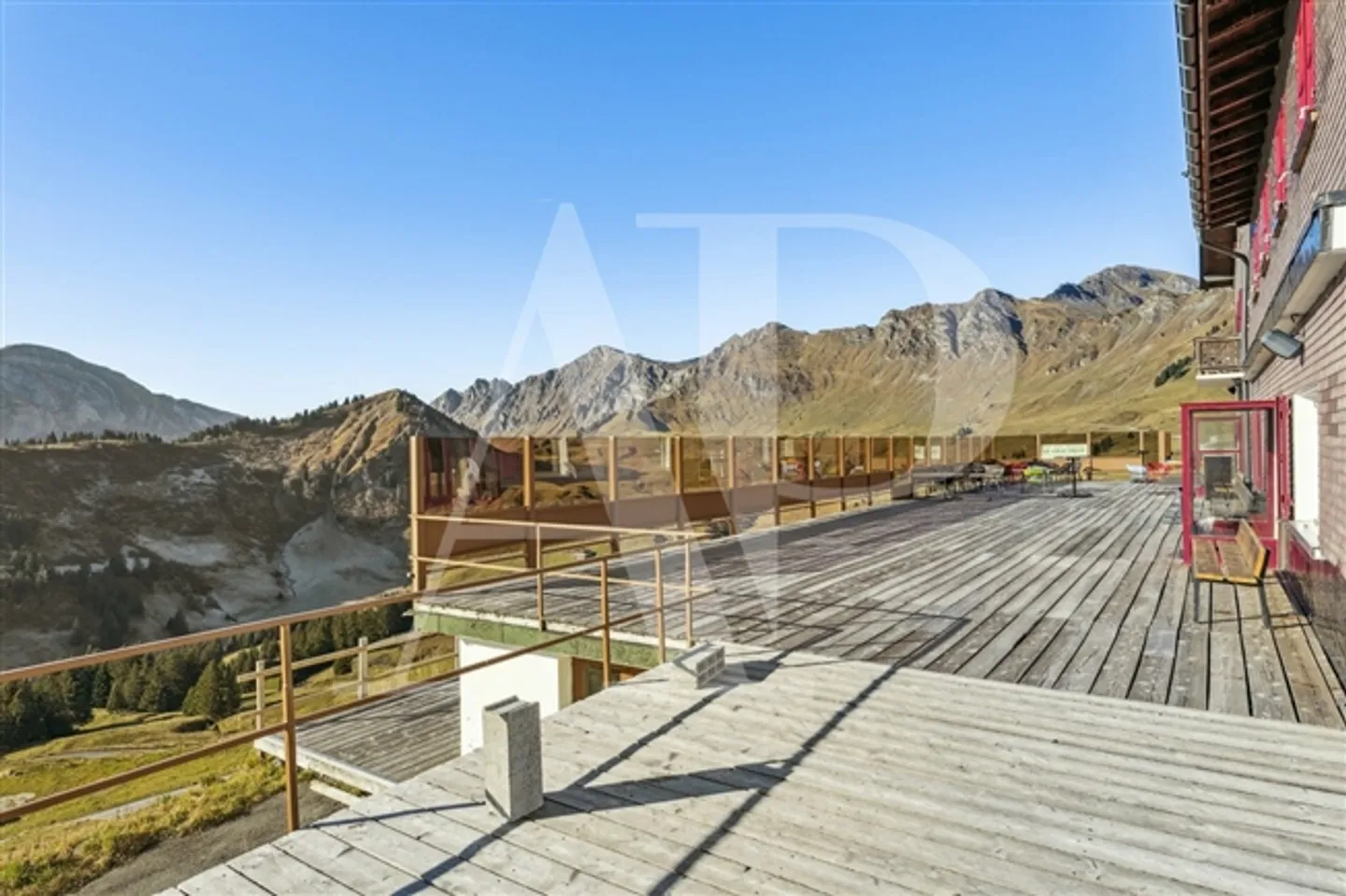 Restaurant with Ski-in-out Rooms in Champéry Planachaux - Photo 10 of 13